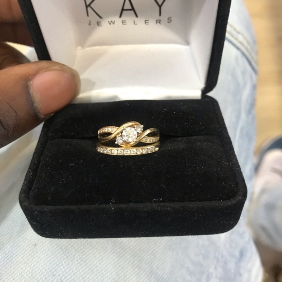 14kt gold 1ct diamond engagement ring/ with band - Picture 2 of 5